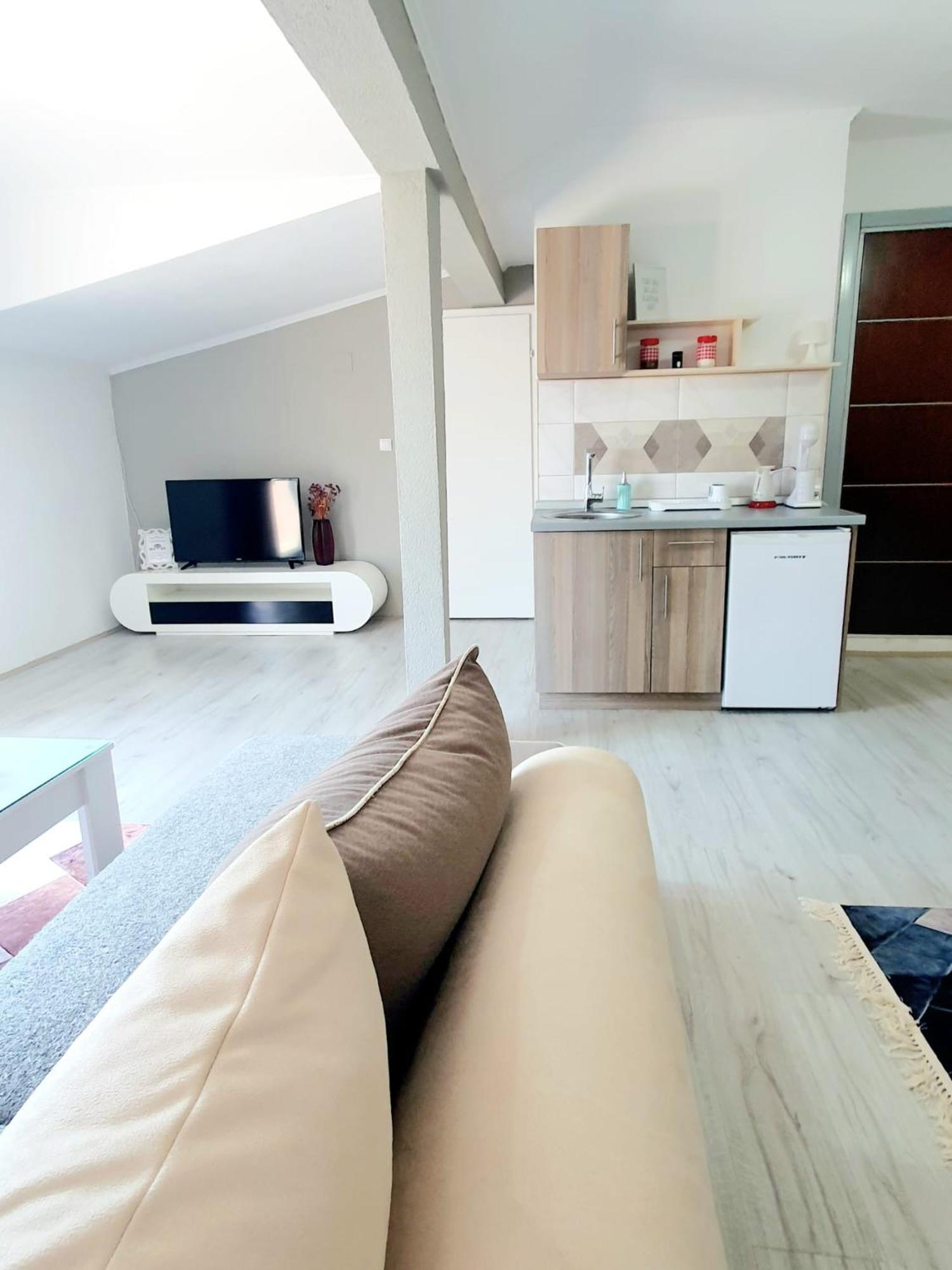 גבגלייה Eftimija Apartments מראה חיצוני תמונה